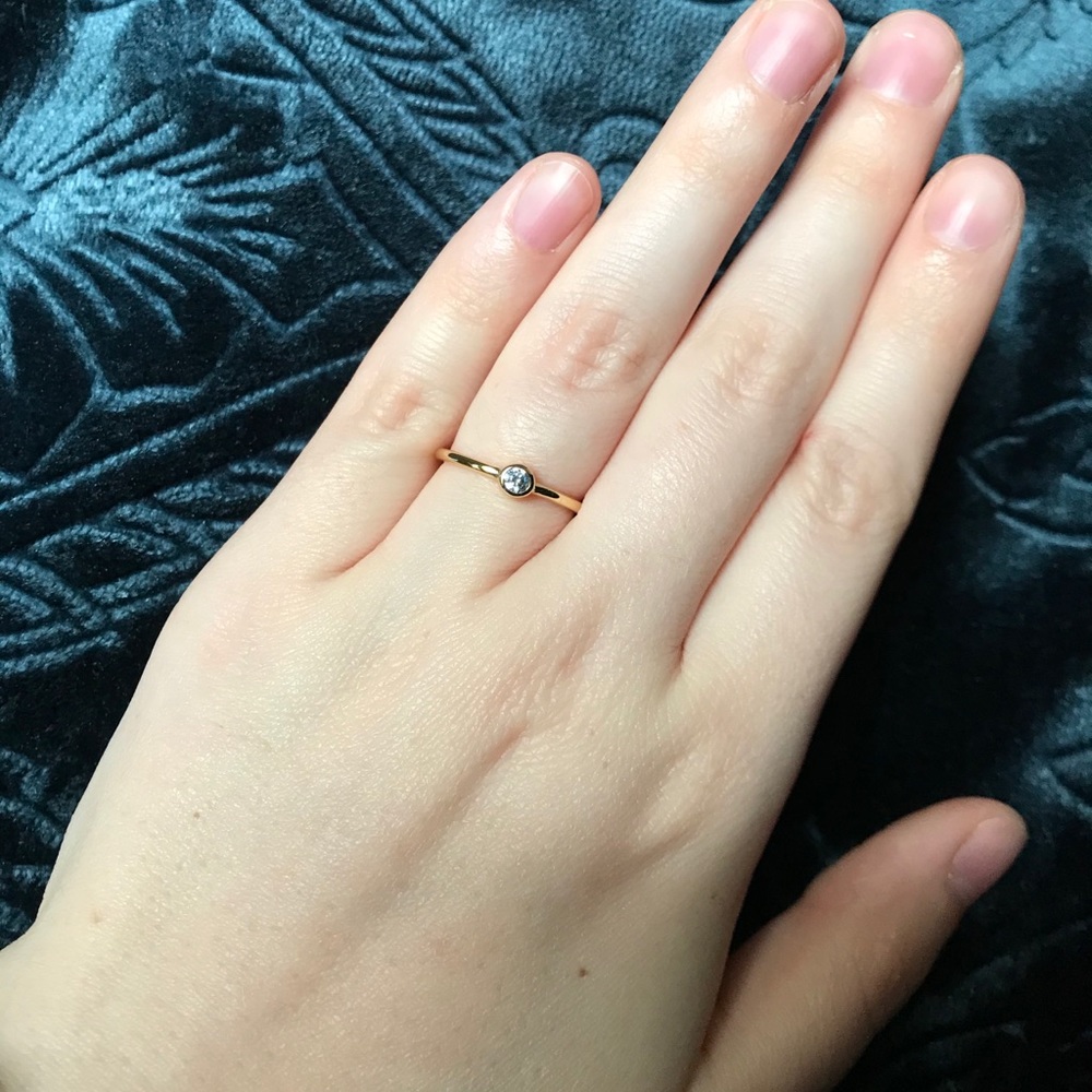 Yellow gold stackable ring - Picture 3 of 3